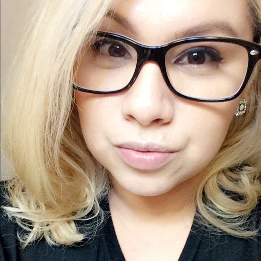 Meet your Posher, Melissa